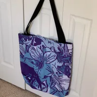 Abstract Floral Art Grocery Shopping Beach Tote Bag