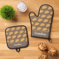 Cornish Pasty British Food Patterned Oven Mitt & Pot Holder Set