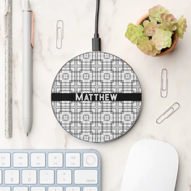 Black and White Geometric Square Pattern Wireless Charger
