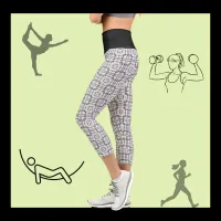 High Waisted Capri Leggings in Black and White