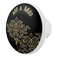 Monogrammed Gold Pattern on Black | Ceramic Knob