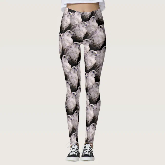 Vignetted Portrait of an Inquisitive Saker Falcon Leggings