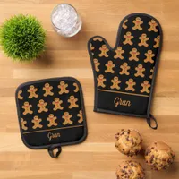 Cute Gingerbread Men Patterned Custom Name Oven Mitt & Pot Holder Set