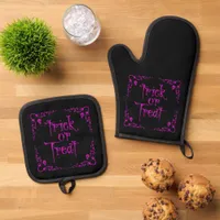 Halloween Poison Purple Trick or Treat  Oven Mitt & Pot Holder Set