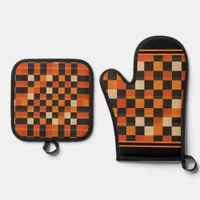 Retro Game Board Check Oven Mitt & Pot Holder Set