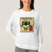 Bat Pickle | Funny Halloween Pickle    T-Shirt