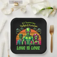 Alien Couple in Galactic Affection Paper Plates