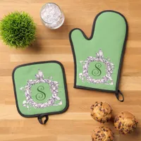 Romantic, Vintage Wreath Personalized Oven Mitt & Pot Holder Set