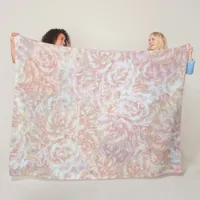 Vintage roses in cream - floral pattern   fleece blanket