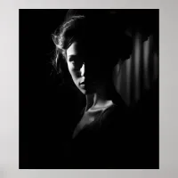 Silhouette of a woman's face B&W photo (1)