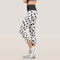 Cute Black And White Doodle Hearts Capri Leggings