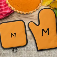 Rich Pumpkin Yellow Monogrammed Oven Mitt & Pot Holder Set