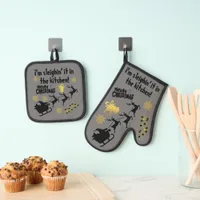 I'm sleighin' it in the kitchen! Christmas gray | Oven Mitt & Pot Holder Set