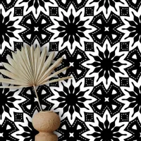 Modern Monochrome Black and White Geometric  Wallpaper