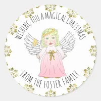 Pretty Angel Wishing you a Merry Christmas Classic Round Sticker