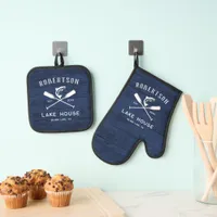 Rustic Lake House Family Name Navy Blue Wood Oven Mitt & Pot Holder Set