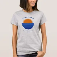 Ocean sunset minimalist scene T-Shirt