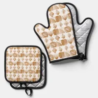 Bold Caribbean Tribal Mudcloth: Gold, White Oven Mitt & Pot Holder Set