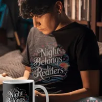 The Night belongs to readers, dark academia book  T-Shirt