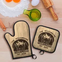 Rustic Wood Family Cabin Home Reunion Brown Name  Oven Mitt & Pot Holder Set