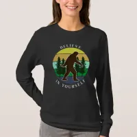 Believe in Yourself | Vintage Sunset Bigfoot   T-Shirt