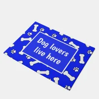 Dog Lovers Live Here Blue and White Bone Pattern Doormat