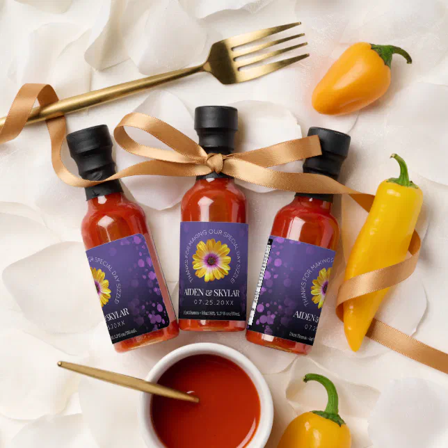 Elegant Daisies with Purple Glitter Wedding Hot Sauces