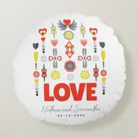 LOVE Cute Minimalist Anniversary  Round Pillow