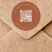 Wedding website QR code details rsvp burnt orange Classic Round Sticker