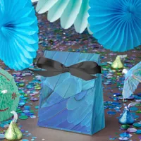 I'm blue - parrot feathers close up  favor boxes