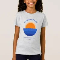 Ocean sunset minimalist scene T-Shirt