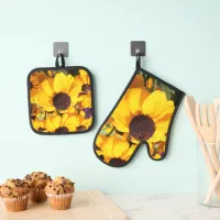 Bright yellow Black-Eyed Susan Oven Mitt & Pot Holder Set