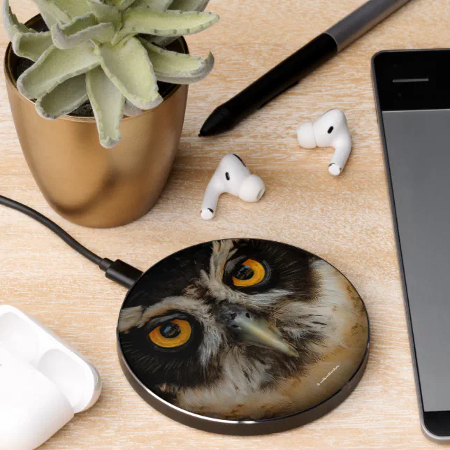 Mesmerizing Golden Eyes of a Spectacled Owl Wireless Charger