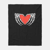 Skeleton Hands Forming Heart – Creepy Gothic Hallo Fleece Blanket