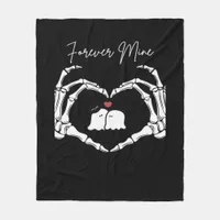 Mine, Valentines Day Classic - Skeleton Hands Hear Fleece Blanket