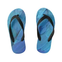 I'm blue - Macaw feathers Kid's Flip Flops