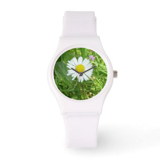 Pretty Little White and Yellow Miniature Daisy Watch