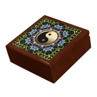 Geometry Green Lace + Gold Yin Yang Gift Box