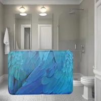 I'm blue - Macaw feathers Bath Mat