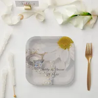 Elegant White Daisy Wedding Paper Plates