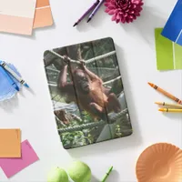 Baby Orangutan - Hang in there iPad Air Cover