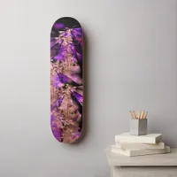 Modern fractal in black and purple skateboard