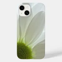 White Daisy Petals Case-Mate iPhone 14 Case