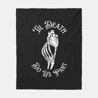 Til Death Do Us Part Skeleton Hand Holding Anatomi Fleece Blanket