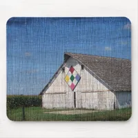 A Barn With A Quilt Mouse Pad