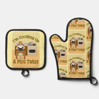 Plot Twist Author Housewife Snarky Retro  Oven Mitt & Pot Holder Set