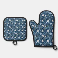 Classic Blue and White Floral Pattern  Oven Mitt & Pot Holder Set