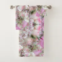 Hydrangea and Roses - Vintage Bouquet in Oil  Bath Towel Set