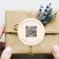 Wedding website cream QR details information rsvp Classic Round Sticker